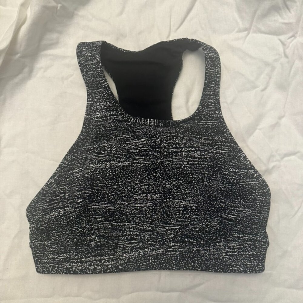 lululemon Pace Perfect Bra, size 6